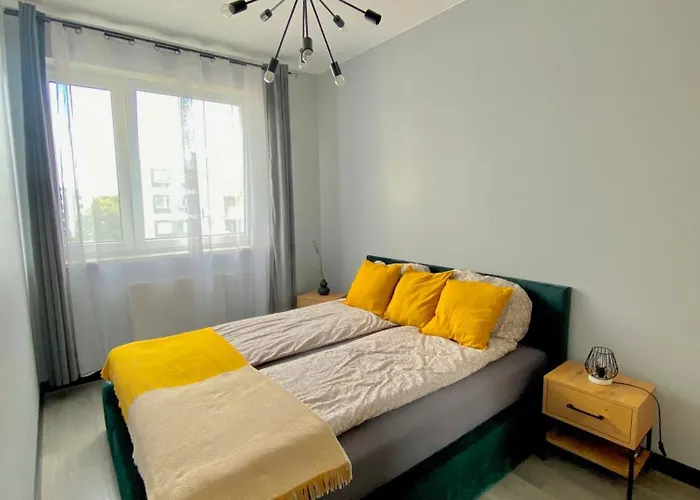 Modern & Cozy In In Perfect Location Warschau