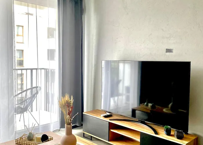 Modern & Cozy In In Perfect Location Apartmán *